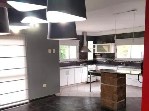 Casa en Venta en Parque Las Naciones, USD 229.900