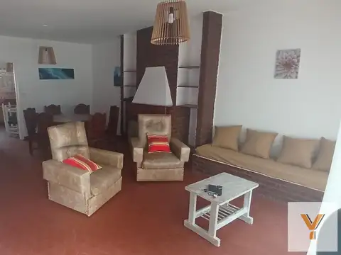 Depto Tipo Casa en Venta de 4 ambientes