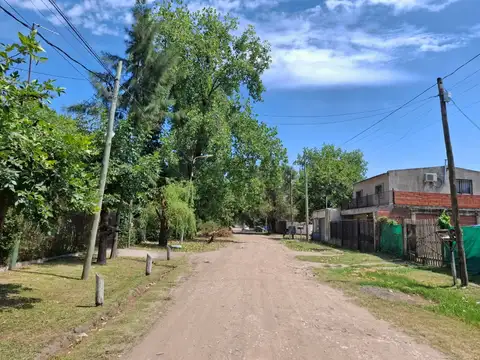 Casa 3 ambientes con 1 baño