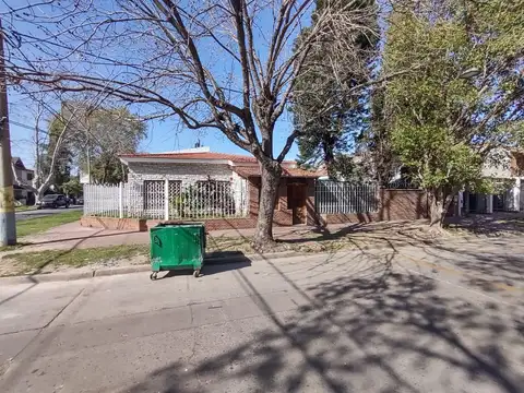 Casa en Venta en Alberdi, USD 160.000