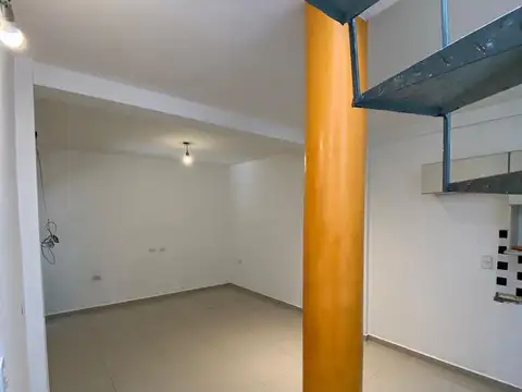 VENTA DE PH TRES AMBIENTES EN COLEGIALES