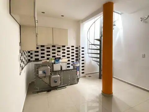 Depto Tipo Casa 3 ambientes con 2 baños