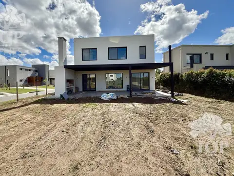 Casa en  venta en Santa Ana, Villanueva