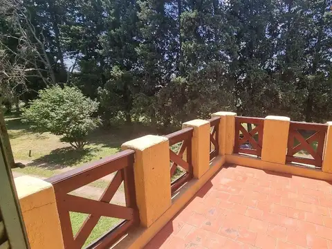 Fracción de 8800 metros sobre Av. Hipolito Yrigoyen, zona Cruce Varela