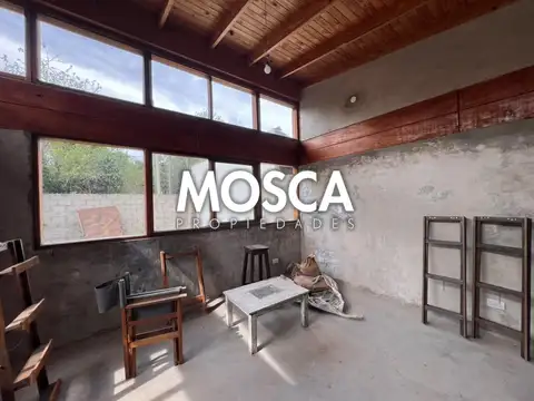 Casa a terminar sobre lote de 400 metros