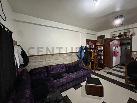 Av. Eva Peron 2000, Piso 0