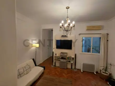 Palermo Viejo | 2 Ambientes de Categoría | 48 m² | Amplitud, Luz y Estilo Clásico