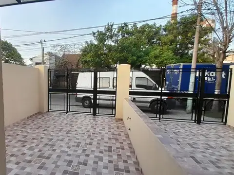 Depto Tipo Casa en Alquiler de 1 dormitorio