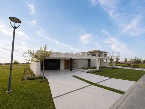 Casa en Venta en Funes, USD 530.000