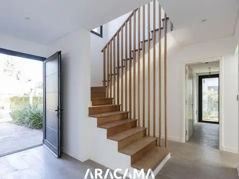 Casa en Venta en Saint Thomas Este Oeste - Canning