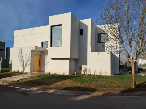 Casa en Venta en Lujan de Cuyo, Luján de Cuyo