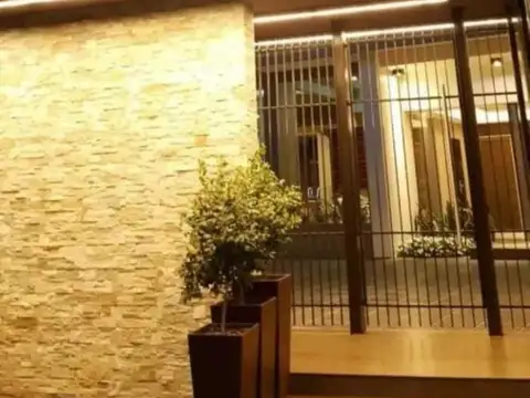 Yrigoyen 1180 , Piso 2