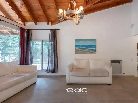 Casa en Venta con 1 cochera