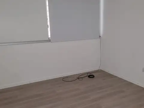 Oficina en Alquiler al Sur