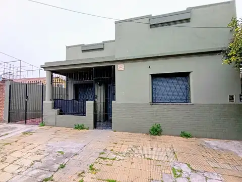 CASA 4 AMB CON COCHERA EN VILLA INSUPERABLE-APTO CREDITO!