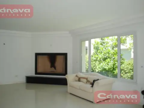 Casa 6 ambientes con 6 baños