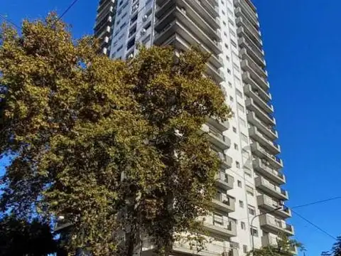 10 esq. 49 800, Piso 2°C