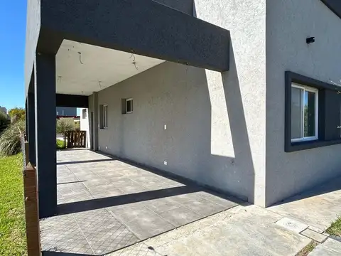 Casa en Venta en Villa Numancia, USD 299.000