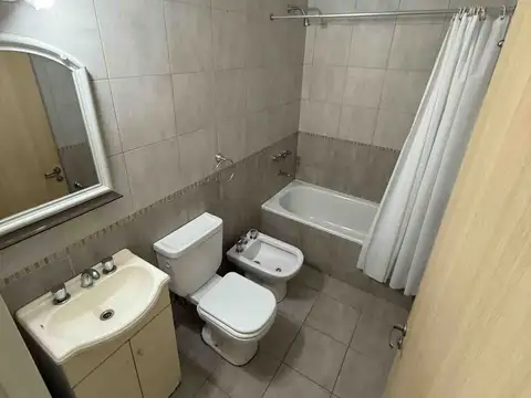 Amenábar 2700, Piso 1