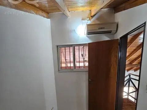 Casa 5 ambientes con 1 baño