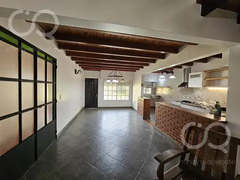 APTO CRÉDITO- Venta Hermosa Casa en Benavidez Centro