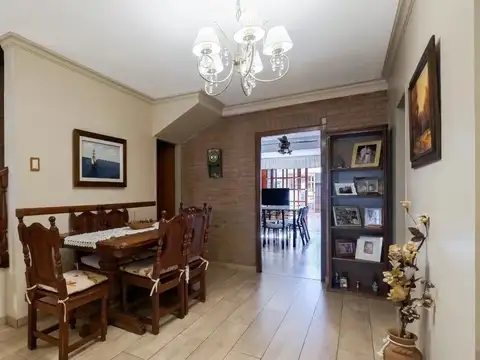 Depto Tipo Casa 5 ambientes con 3 baños