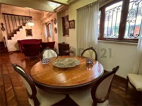 Casa 4 ambientes con 3 baños