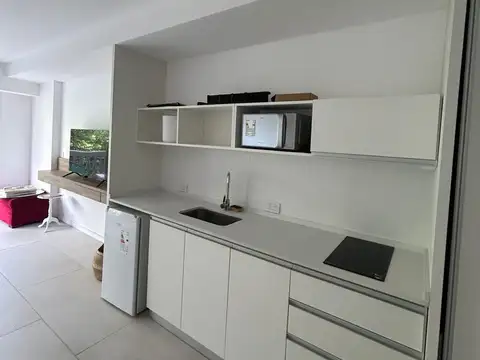 Costa Rica e/ Malabia y Scalabrini Ortiz