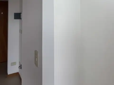 DEPARTAMENTO UN DORMITORIO OV.LAGOS 938 AMPLIO LUMINOSO BALCON ESTE