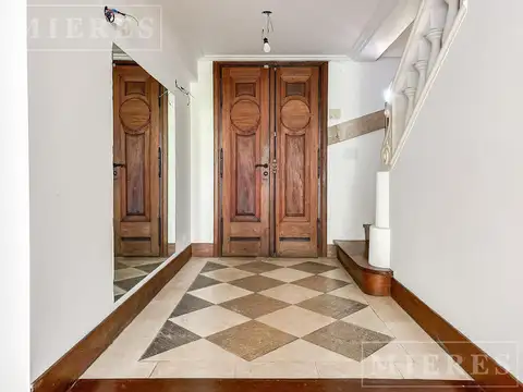 Casa en Alquiler en La Horqueta, USD 3.200