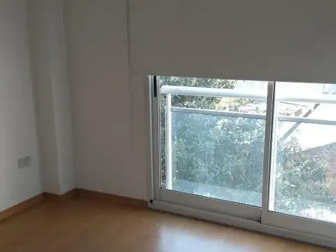 Departamento en Alquiler en Ramos Mejía, $ 850.000