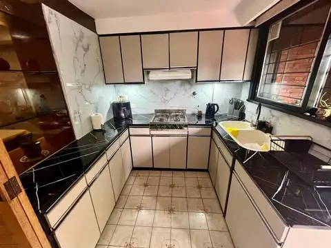 Casa 4 ambientes con 4 baños