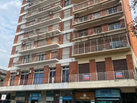 Venta departamento contra frente de 105 mt2,en el centro de San Miguel