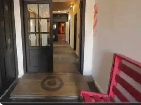 LOCAL TOTALMENTE EQUIPADO .  AV. JARA 1400