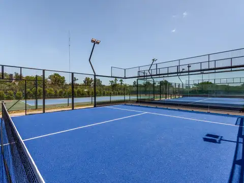 Terreno en Venta en Albanueva, USD 1.180.000