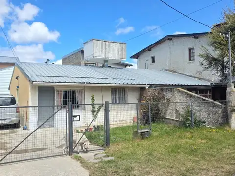 Casa apto crédito en barrio Bariloche IV