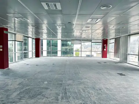 Oficina en Venta con 15 cocheras