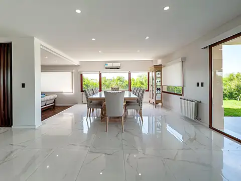 Casa en Venta en Countries y Barrios Cerrados en Ezeiza, USD 619.000