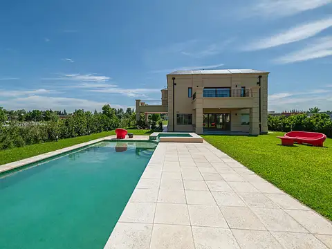 Venta Casa 6 ambientes en Fincas del Alba Canning