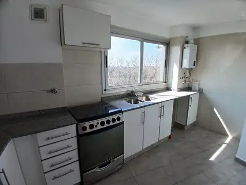 Departamento en Alquiler con 1 cocheras