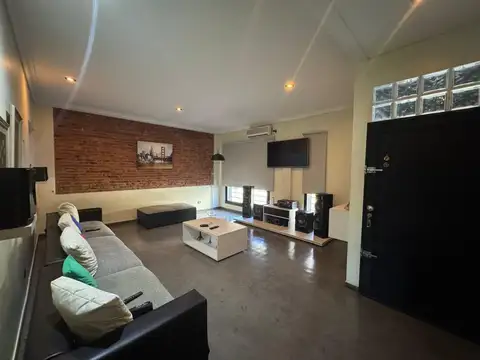Casa 3 ambientes con 2 baños