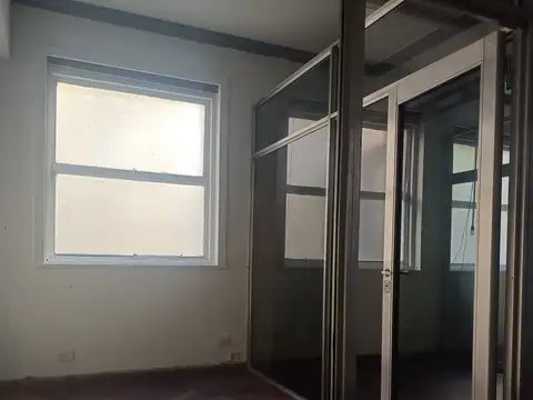 Oficina en Alquiler 101 años