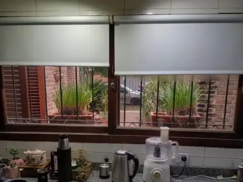 VENTA - CASA EN BARRIO ESCRIBANO CON DEPTO INDEPENDIENTE