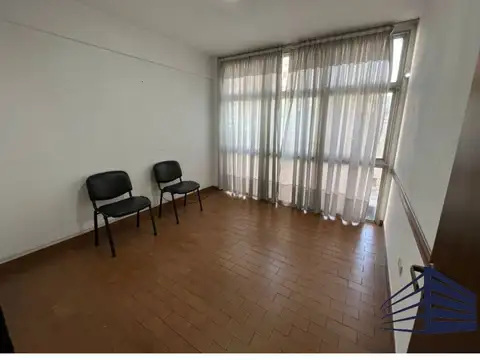 Oficina en Alquiler en Centro, $ 380.000
