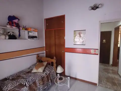 Esteban Echeverria 1100
