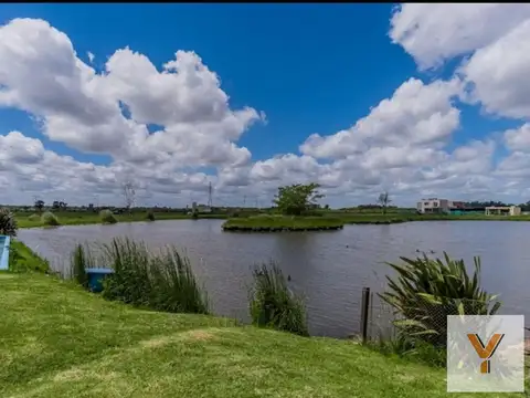 Terreno en venta - 300 mts2 - Carlos Spegazzini