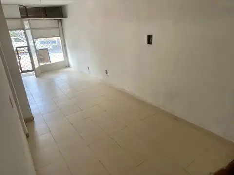 Local en Venta 48 años