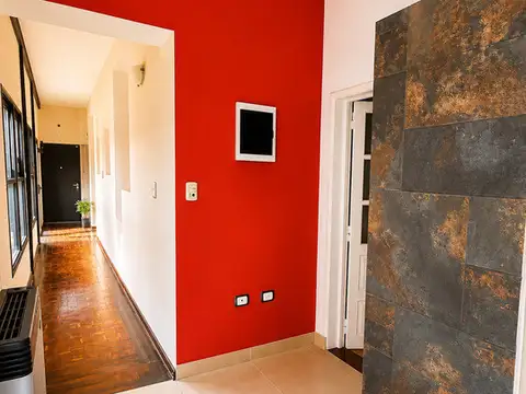 VENTA CASA 4 AMBIENTES CON PISCINA HAEDO SUR
