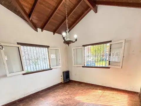 Casa 3 ambientes con 2 baños