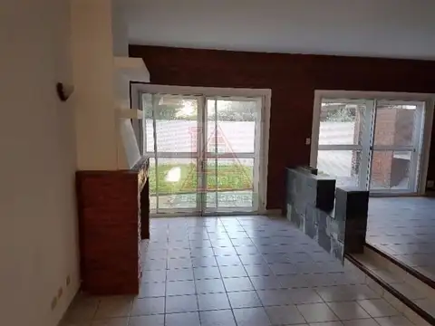 Casa en Alquiler de 3 dormitorios